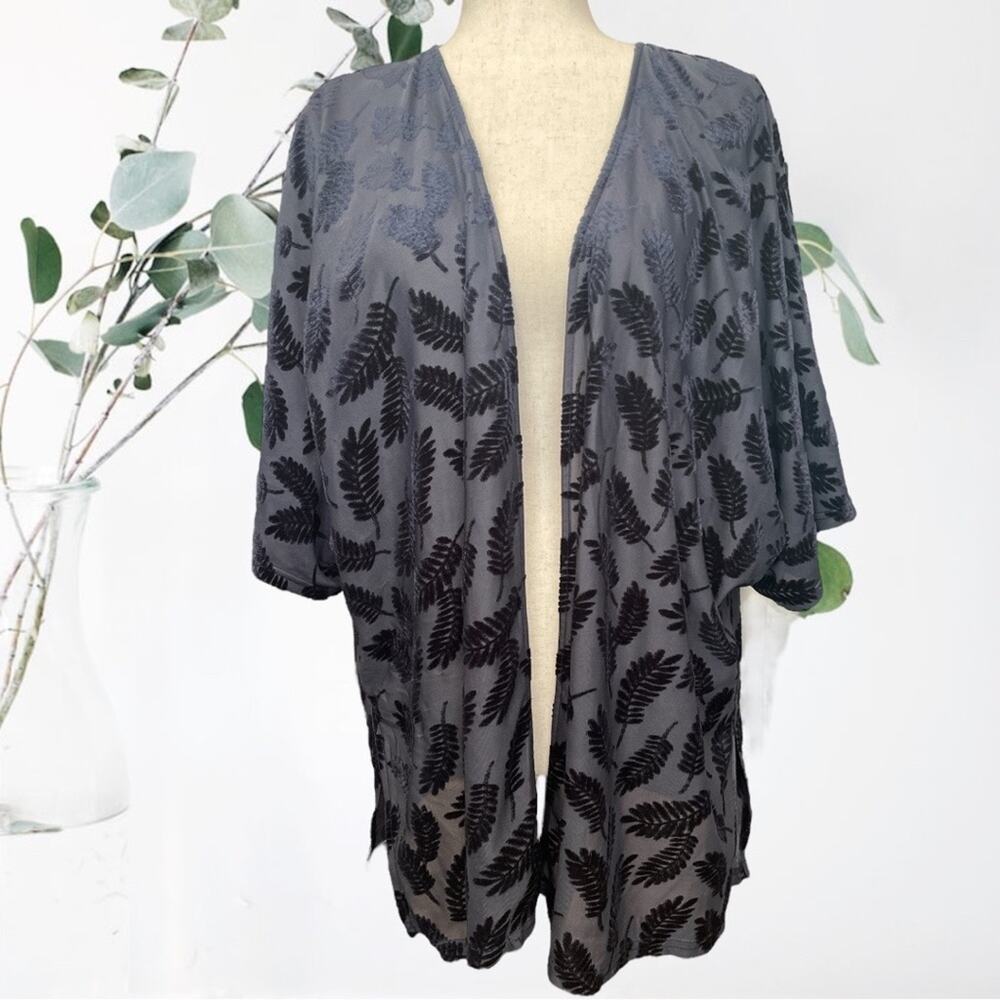 Burnout Velvet Gray Open Silky Touch Kimono S